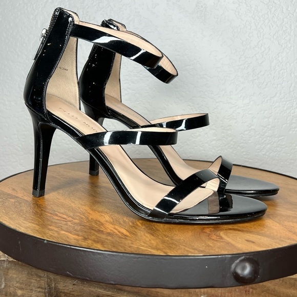 375. Pelle Moda Patent Leather Stiletto Heels 8M - Picture 1 of 8